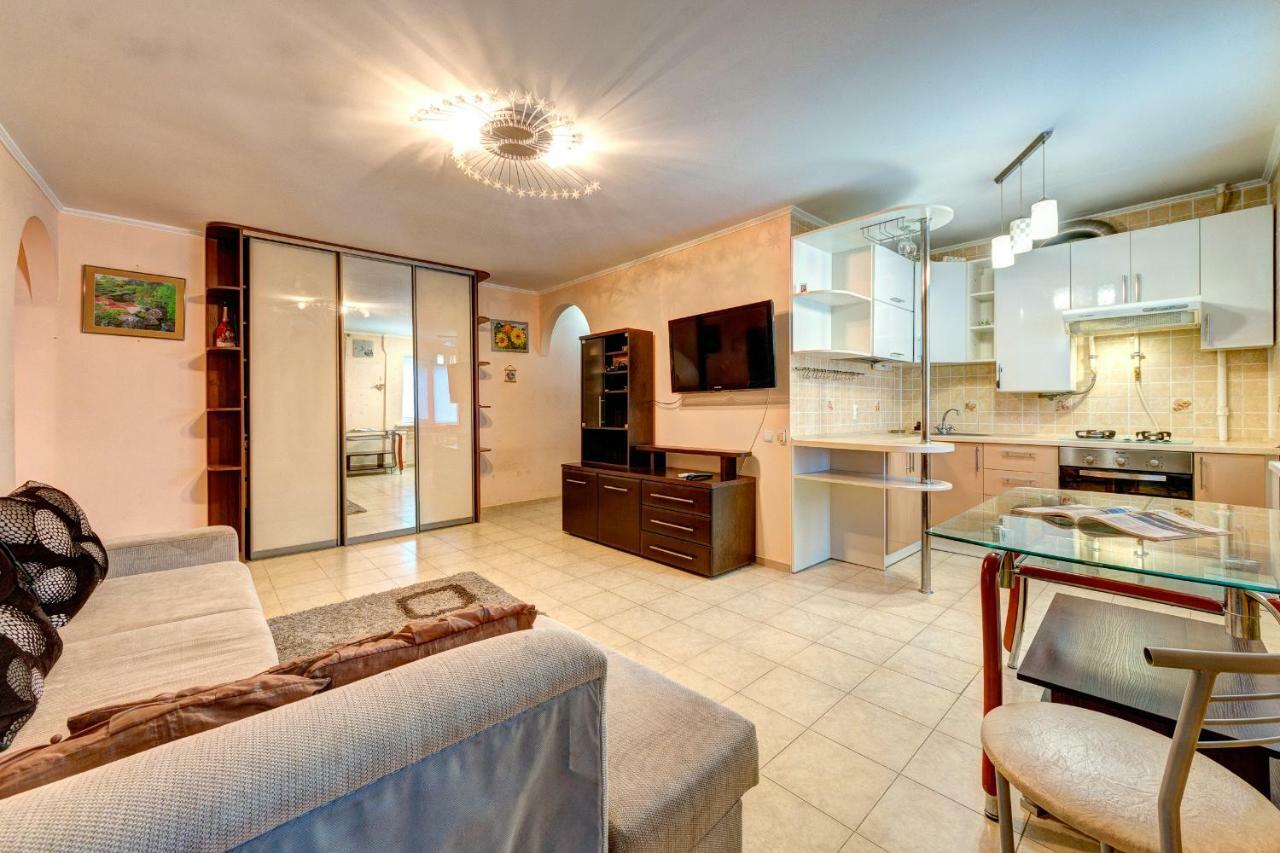 Apartments Near The Nsc Olympic Kiev Luaran gambar